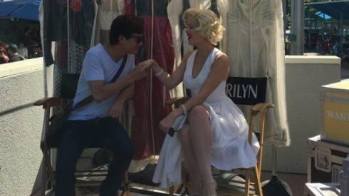 Bá Thắng chụp ảnh cùng… Marilyn Monroe tại Mỹ Ảnh 2