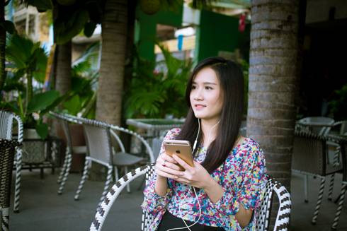 Ca sĩ 9x có khuôn mặt giống Midu: 'Gần 50 ngàn fan là nỗ lực của chính tôi' Ảnh 2