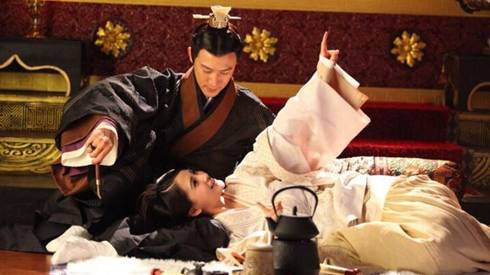 Angela Baby - Lục Nghị giúp 'Vân trung ca' phá kỷ lục Ảnh 2