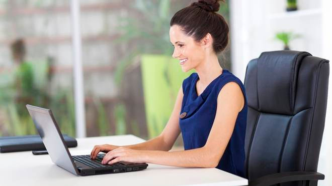 Ngồi thẳng lưng lên bạn sẽ thấy hạnh phúc hơn Ảnh 2