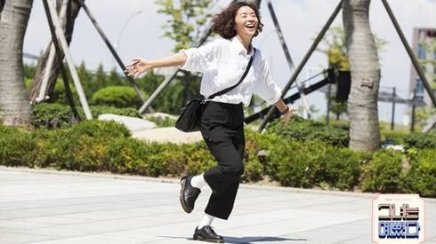 Nữ chính 'She was pretty' và thời trang tiền triệu hóa quê mùa Ảnh 2