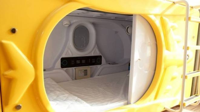 Cận cảnh khách sạn 'con nhộng' giá 8 USD 1 đêm ngay trung tâm Nha Trang Ảnh 2