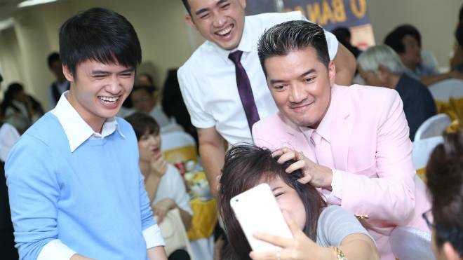 Phượng Vũ bị Mr. Đàm ‘vò đầu bứt tóc’ khi quay clip hát nhép Ảnh 2