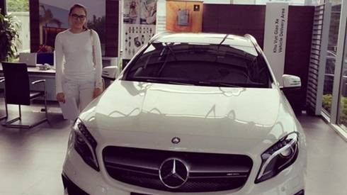 Thêm một siêu xe trị giá bạc tỉ vào BST của Ngọc Thạch Ảnh 2