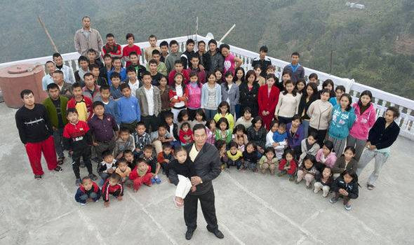 Ông chồng đa thê may mắn nhất thế giới Ảnh 2