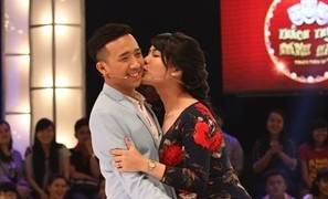 Trấn Thành 'run rẩy' khi bị thí sinh chuyển giới cưỡng hôn Ảnh 2