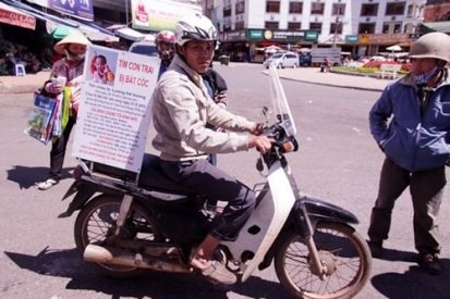 Xót xa người cha 5 tháng rong ruổi khắp chốn tìm con bị mất tích Ảnh 2