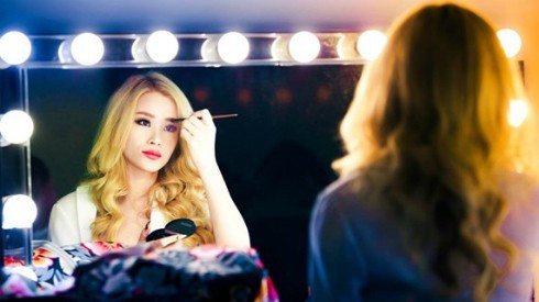 Đông Nhi đầy bí ẩn trong teaser 'siêu phẩm' EDM sắp ra mắt Ảnh 2