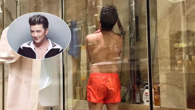 Đàm Vĩnh Hưng khoe cảnh nude trong phòng tắm để tặng fan Ảnh 2
