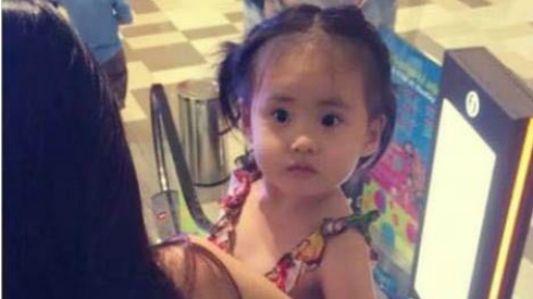 Bức ảnh rõ mặt nhất của con gái Thủy Tiên - Công Vinh từ trước đến nay Ảnh 2