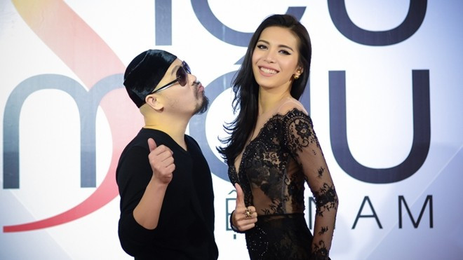 Minh Tú mặc gợi cảm, chấm thi Siêu mẫu Việt Nam 2015 Ảnh 2