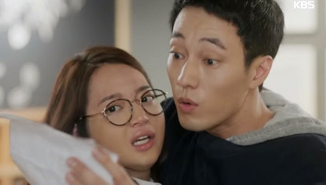 So Ji Sub 'bá đạo' ôm ấp nàng béo Shin Min Ah Ảnh 2
