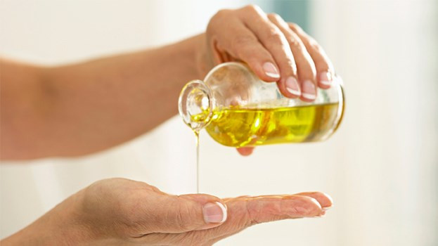 Làm sạch da bằng dầu tốt hơn sữa rửa mặt Ảnh 2