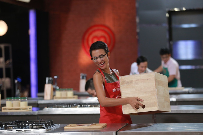 Phạm Tuyết lại 'thoát chết' trong gang tấc tại Masterchef Ảnh 2
