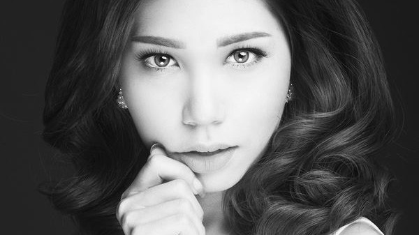 19 mỹ nhân chuyển giới Việt khoe sắc trong bộ ảnh ý nghĩa Ảnh 2