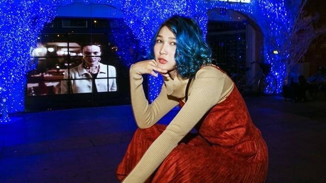 Cuộc dạo chơi sắc màu của quán quân Fashionista Ảnh 2