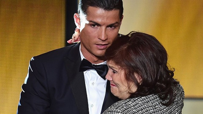 Mẹ Ronaldo muốn con trai tái hợp Man Utd Ảnh 2