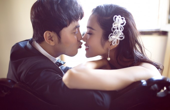 Kim Cương làm cô dâu sexy dù mang bầu 4 tháng Ảnh 16