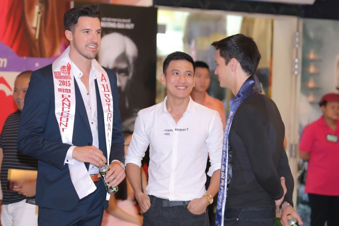 Oanh Yến mời Nam vương Thế giới Toàn cầu quảng bá phim 'Hùng Ali' Ảnh 5