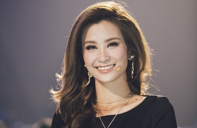 Đông Nhi tươi tắn dù mới bị Thuỳ Minh chê 'nhạt' Ảnh 2