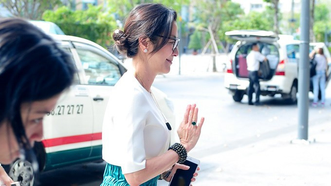 Bắt gặp Dương Tử Quỳnh xuất hiện trên đường phố Sài Gòn Ảnh 2