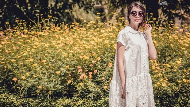 Lệ Hằng hóa nàng thơ trữ tình trong BST của Adrian Anh Tuấn Ảnh 2