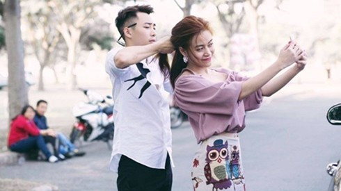 Cận cảnh Stylist Hoàng Ku chăm sóc hàng loạt 'người thương' của showbiz Việt Ảnh 2