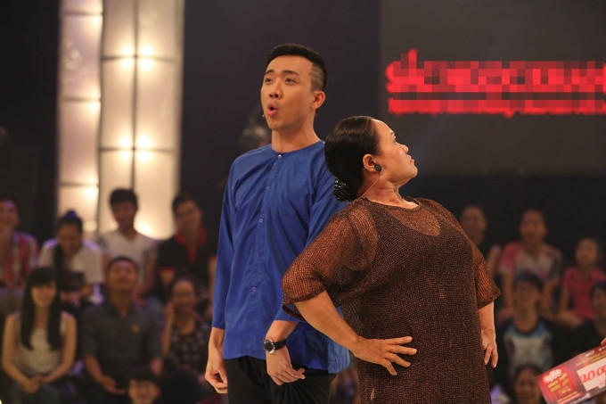 Clip: Hot girl U60 'bé Cúc' khiến Trấn Thành phát cuồng Ảnh 2