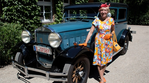 78 tuổi vẫn đi vòng quanh thế giới bằng ô tô Ảnh 2