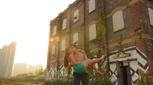 Kỳ trăng mật 500 ngày vòng quanh thế giới Ảnh 2