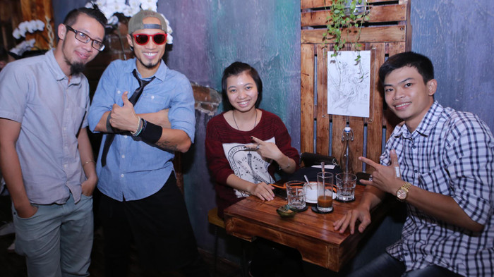 Phạm Anh Khoa làm 'mai mối' cho fan Ảnh 2