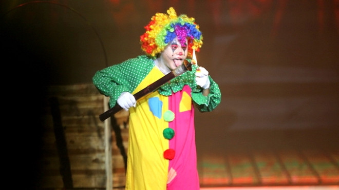 La Thành 'châm lửa, đốt người' trên sân khấu 'Cười xuyên Việt' Ảnh 2