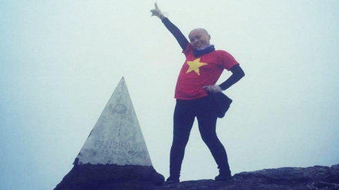 Single mom xinh đẹp 'đi cùng' ung thư và trải nghiệm gian nan trên đỉnh Fansipan Ảnh 2