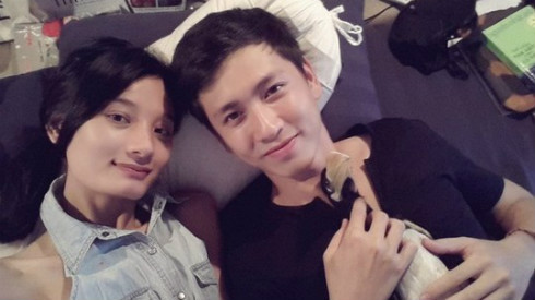 Clip: Chồng điển trai hát tặng Lê Thúy kỷ niệm 1 năm ngày cưới Ảnh 2