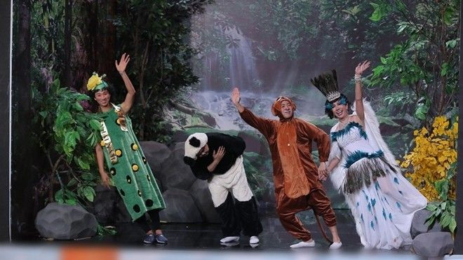 Trấn Thành kết hợp Long Nhật tái hiện sự cố 'vương miện đổi chủ' Ảnh 2