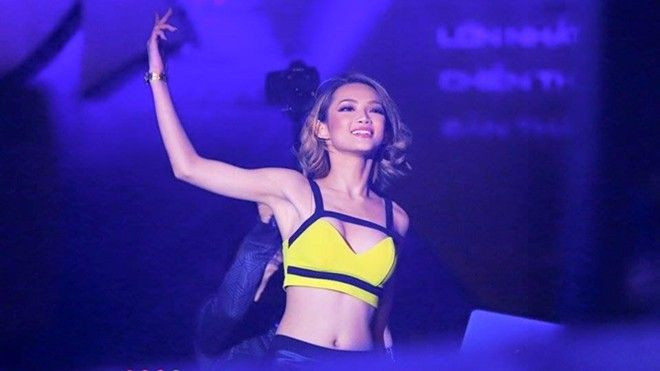 DJ King Lady: 'Tôi nghiện mặc crop top vì ngực lép, eo thon' Ảnh 2