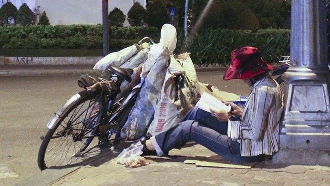 Bất ngờ trước sự thật về chị nhặt ve chai ham đọc sách nhất Sài Gòn Ảnh 2