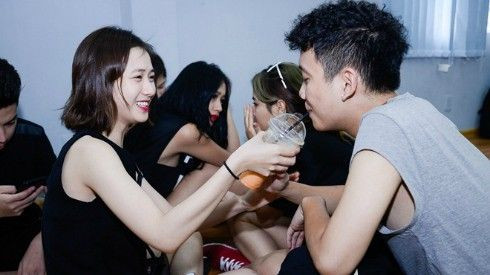 The Remix 2016: JustaTee được bạn gái chăm sóc tận tình tại phòng tập Ảnh 2