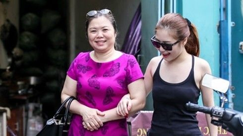 Hương Tràm được mẹ chăm chút cẩn thận khi tập luyện The Remix Ảnh 2