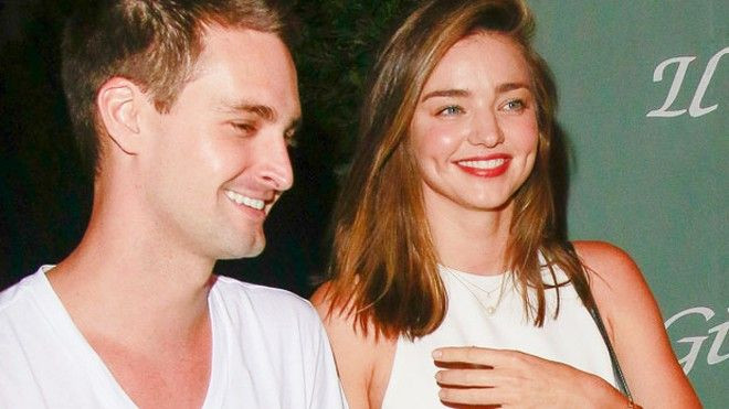 Miranda Kerr 'nói xấu' bồ trẻ tỷ phú sống như ông già Ảnh 2