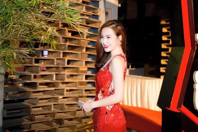 Hoàng Thùy Linh - mỹ nhân nghiện sắc đỏ nhất showbiz Việt Ảnh 2