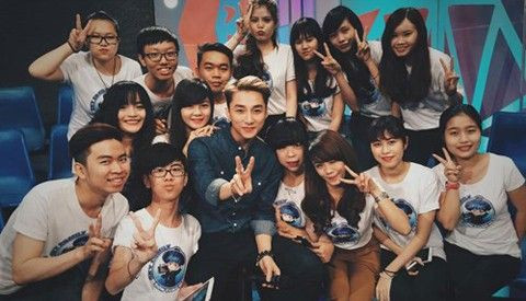 Sơn Tùng M-TP được giải oan nghi án 'làm màu' khi đến thăm bệnh fan nhí Ảnh 2