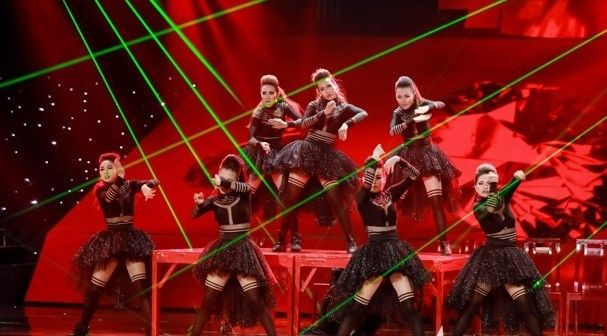 The Remix liveshow 3: Nhóm Hoàng Thùy Linh chiến thắng ngoạn mục Ảnh 2