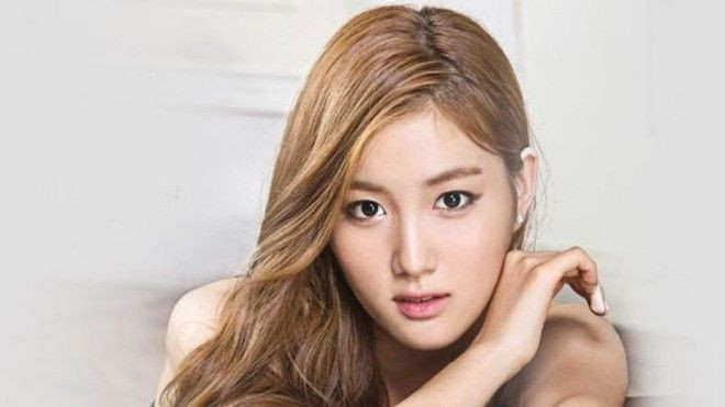 Show Hàn tiết lộ hợp đồng tình tiền ở Kpop Ảnh 2