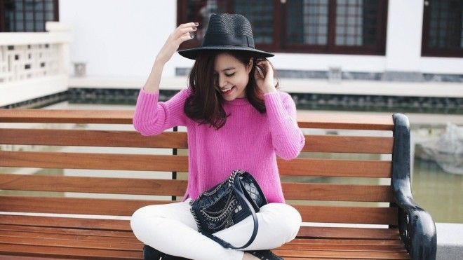 Học Hoàng Thùy Linh diện street style chuẩn cho ngày đại hàn Ảnh 2