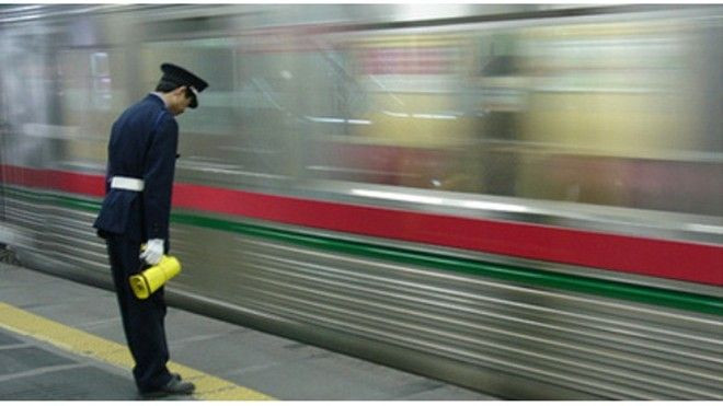 Ngưỡng mộ đất nước Nhật Bản: cử riêng một đoàn tàu đi đón 2 hành khách Ảnh 2
