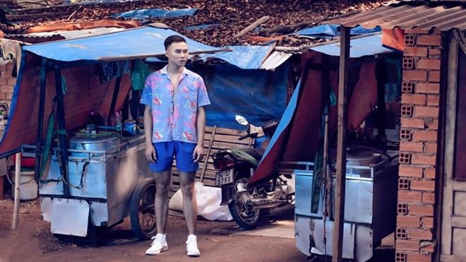 Võ Thành An gợi cảm khoe ngực trần cuốn hút Ảnh 2