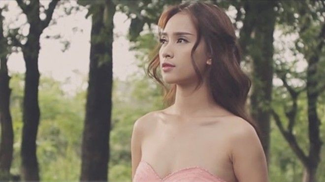Ái Phương tung teaser MV hit 'Tôi thấy hoa vàng trên cỏ xanh' Ảnh 2