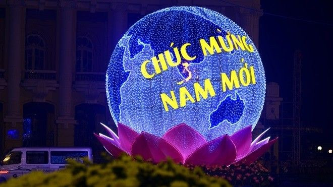 Đường phố Hà Nội rực rỡ đón Tết Nguyên Đán 2016 Ảnh 2