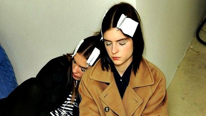 Phía sau ánh hào quang của nghề người mẫu Ảnh 2